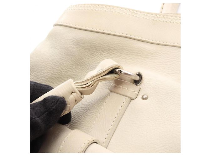 Bolsa de ombro Christian Dior em couro marfim - vista 10