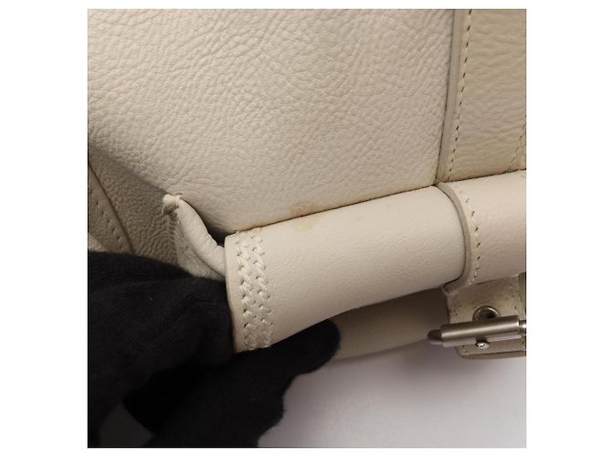 Bolsa de ombro Christian Dior em couro marfim - vista 13