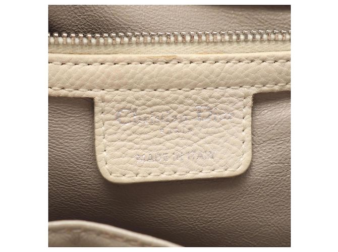Bolsa de ombro Christian Dior em couro marfim - vista 4