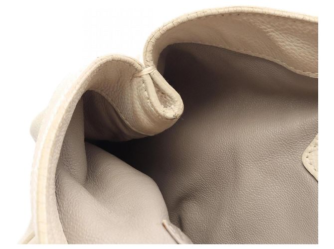 Bolsa de ombro Christian Dior em couro marfim - vista 5