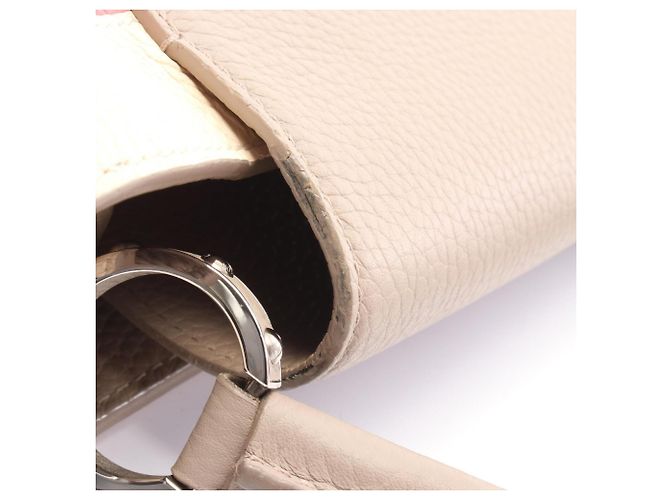 Borsa Louis Vuitton Capucines MM - vista 9