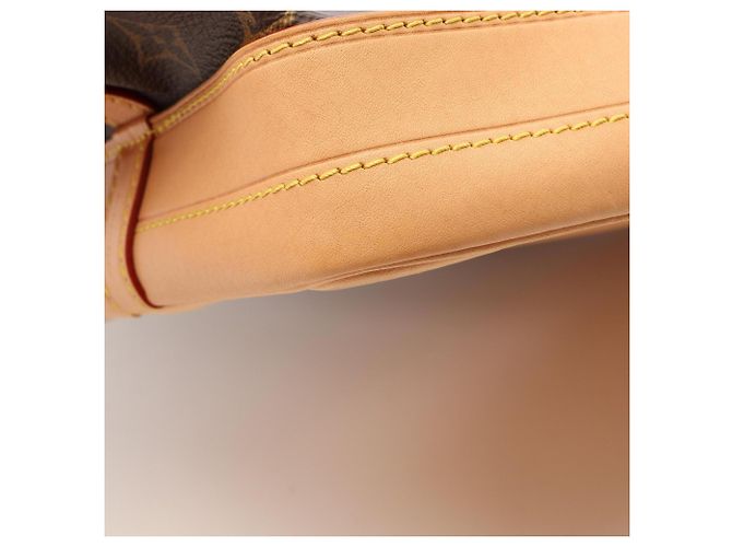 Sac à épaule Louis Vuitton Noe Monogram - vue 11