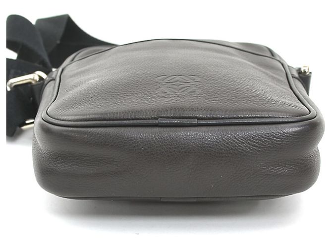 Borsa a tracolla Loewe in pelle marrone - vista 5