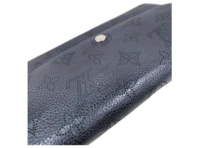 Louis Vuitton Portefeuille Iris Mahina Long Wallet - view 14