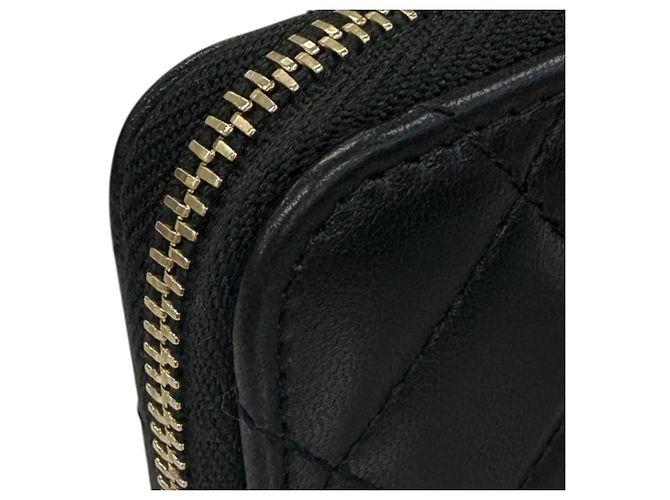 Tarjetero Chanel Camellia Matelassé de piel negra - vista 9