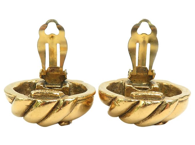 Orecchini a clip Chanel Gold CC placcati in oro con bottone a spirale - vista 3