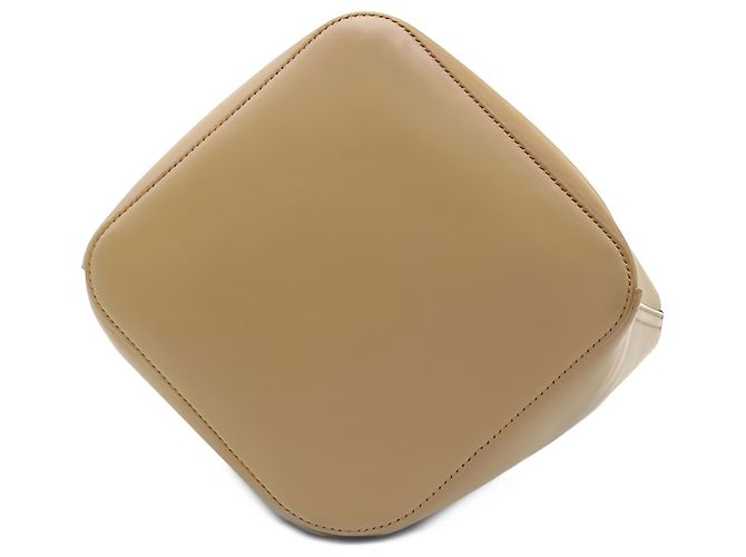 Bolso de cubo Pebble LOEWE Medium en piel de becerro lisa marrón - vista 3