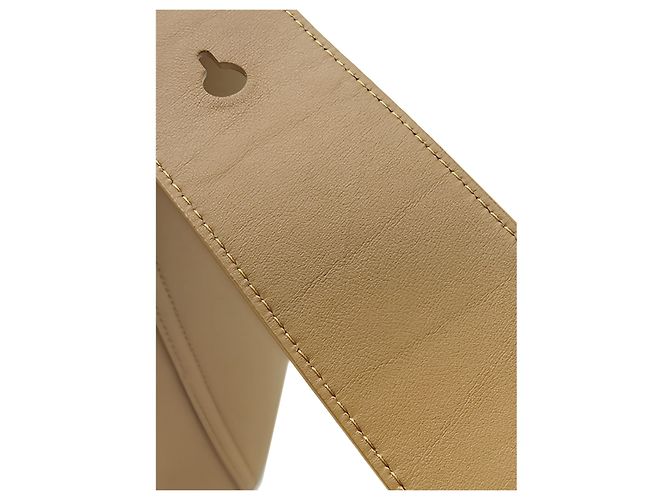 Bolso de cubo Pebble LOEWE Medium en piel de becerro lisa marrón - vista 8