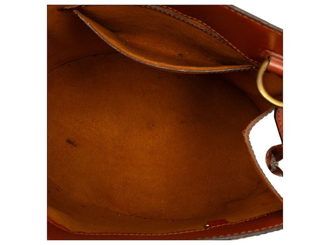 Louis Vuitton Brown Epi Cluny - vista 4