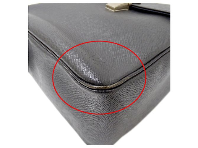 Louis Vuitton Taiga Leather Handbag - view 11
