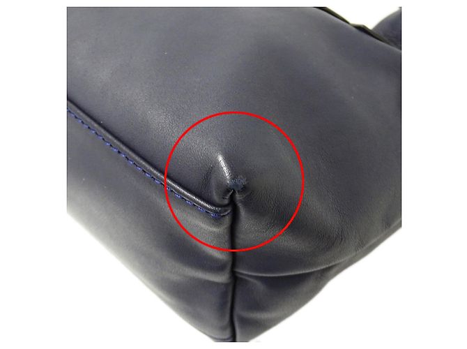 Longchamp Handtasche aus Leder in Navy - Ansicht 10
