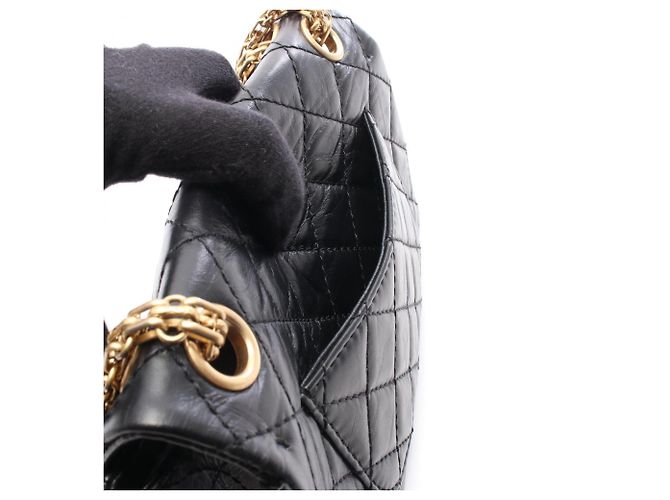 Bolso Chanel 2.55 de piel de becerro negra - vista 6