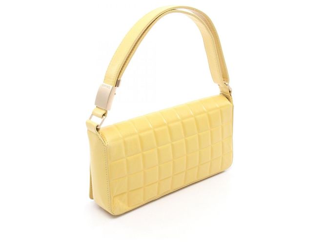 Chanel Coco Mark Chocolate Bar Schultertasche aus gelanem Lammleder - Ansicht 2