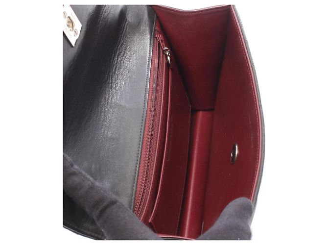 Timeless Borsa a tracolla Chanel Matelassé in pelle di agnello - vista 3