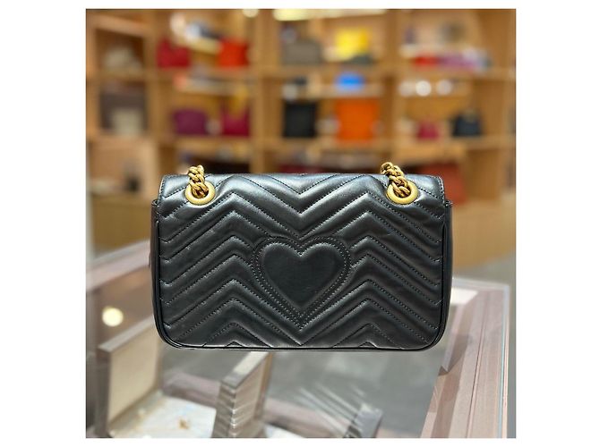 Borsa a tracolla Gucci Marmont in pelle nera - vista 2