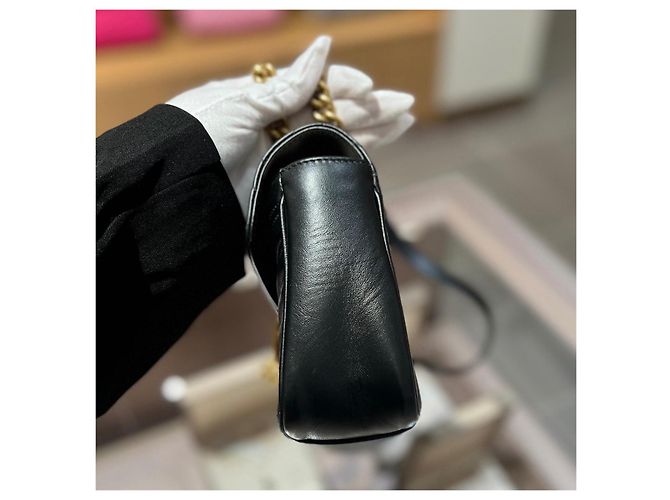 Borsa a tracolla Gucci Marmont in pelle nera - vista 4