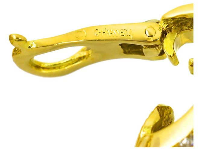 Timeless Pendientes de clip Chanel en oro amarillo 18K y diamantes - vista 8