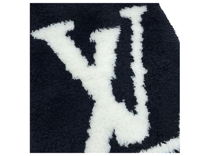 Louis Vuitton Reversible Stole - view 4