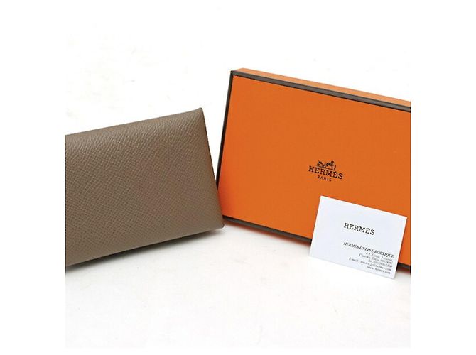 Hermès Tarjetero Hermes Calvi en Etoupe Gray - vista 6