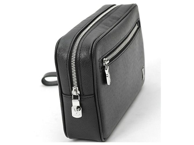 Bolsa de Mão Louis Vuitton Pochette Kasai - vista 2