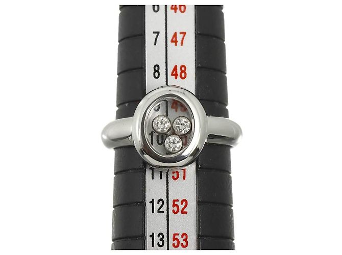 Chopard Happy Diamond Ring in 18K White Gold - view 7