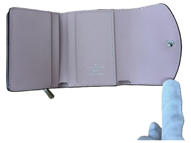 Louis Vuitton Mahina Portefeuille Iris Mini Wallet - vista 4