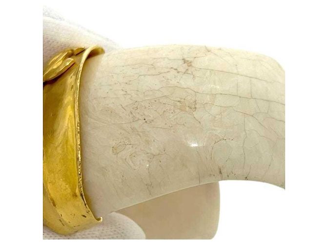 Bracelete Rígido Chanel Marfim e Dourado - vista 10