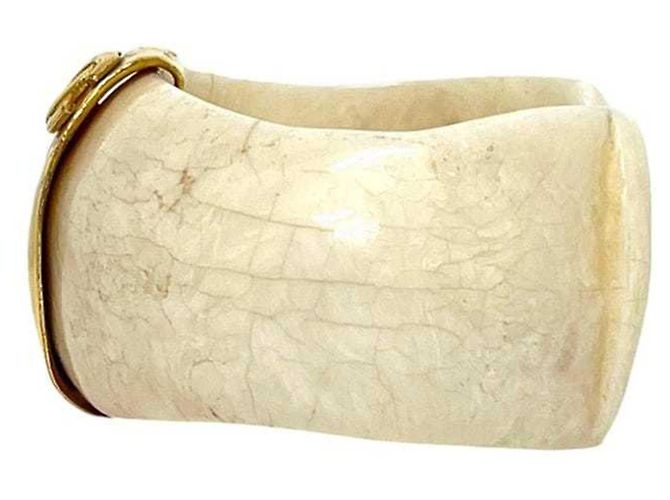 Bracelete Rígido Chanel Marfim e Dourado - vista 2