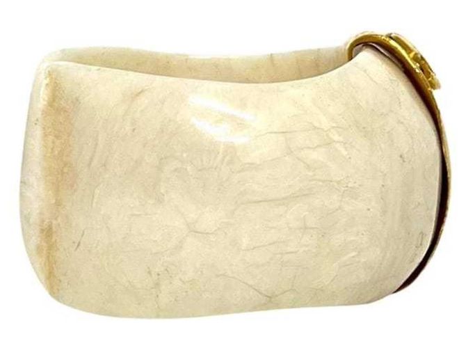 Bracelete Rígido Chanel Marfim e Dourado - vista 4