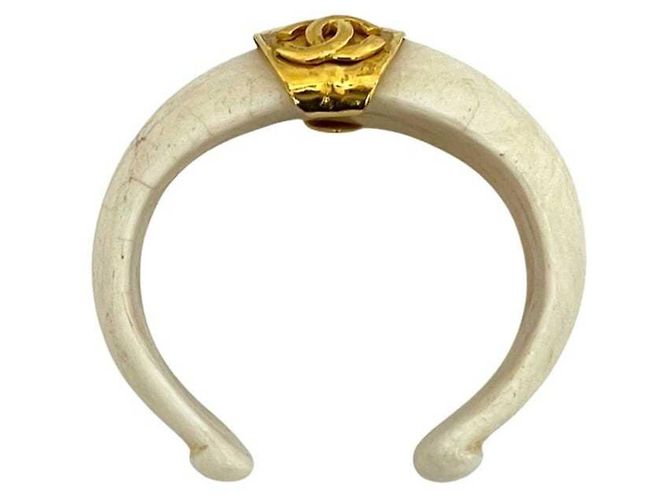 Bracelete Rígido Chanel Marfim e Dourado - vista 5