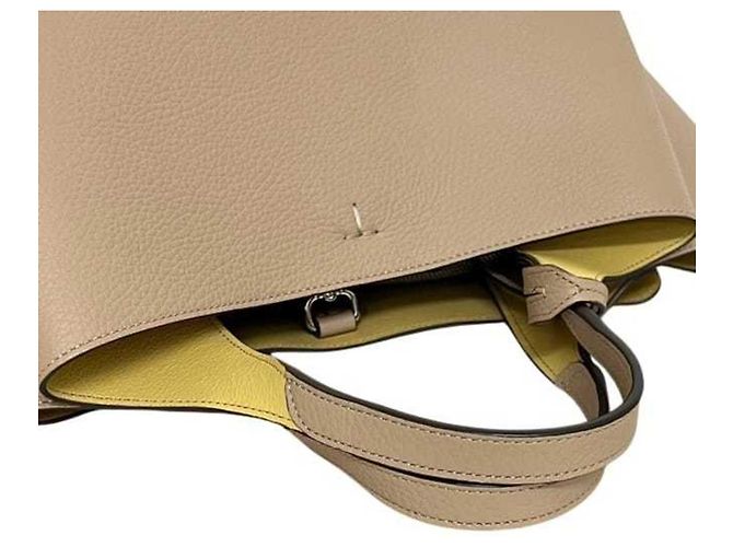 Tod's Mini Handtasche aus Leder - Ansicht 10