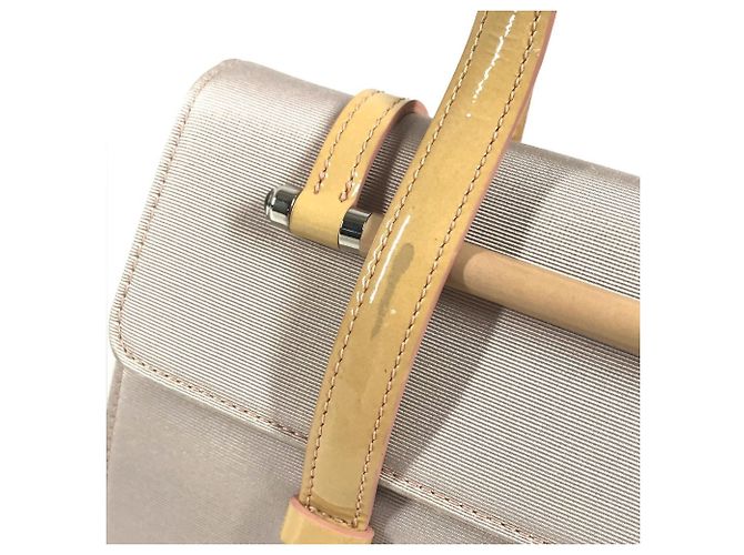 Bolsa Cartier Cabochon Logo - vista 10