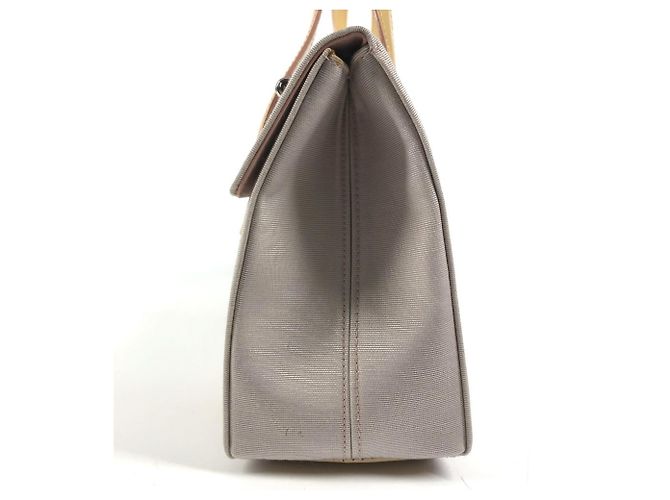 Bolsa Cartier Cabochon Logo - vista 3