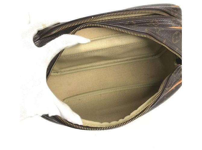 Louis Vuitton Monogram Reporter PM Crossbody Bag - Ansicht 12