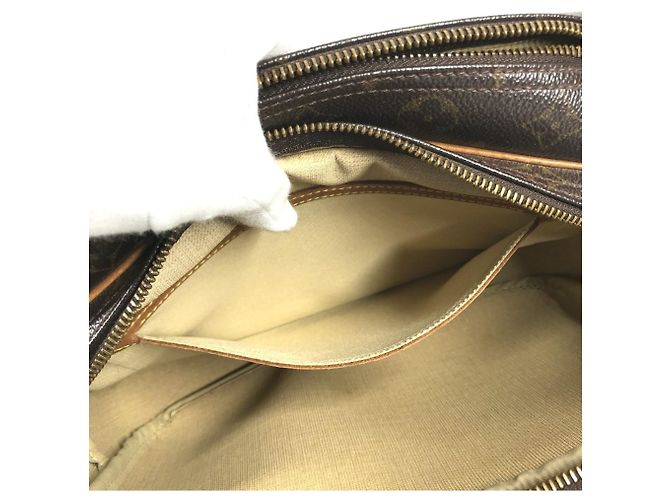 Louis Vuitton Monogram Reporter PM Crossbody Bag - Ansicht 15