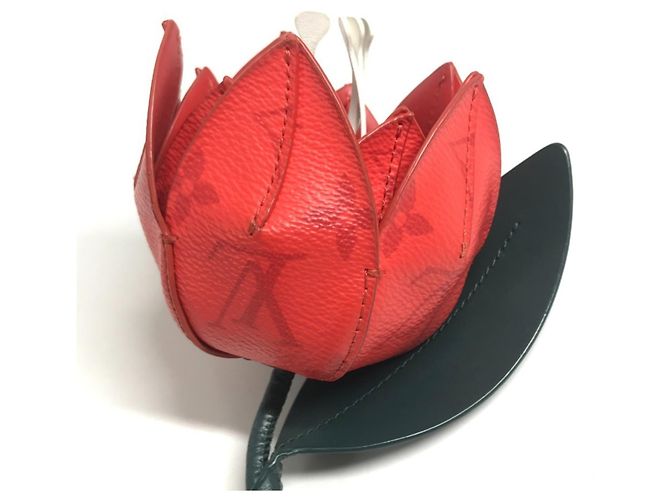 Louis Vuitton Tulip Bijou Keychain Accessory - view 2