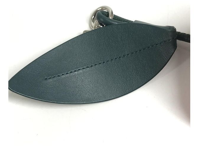 Louis Vuitton Tulip Bijou Keychain Accessory - view 5