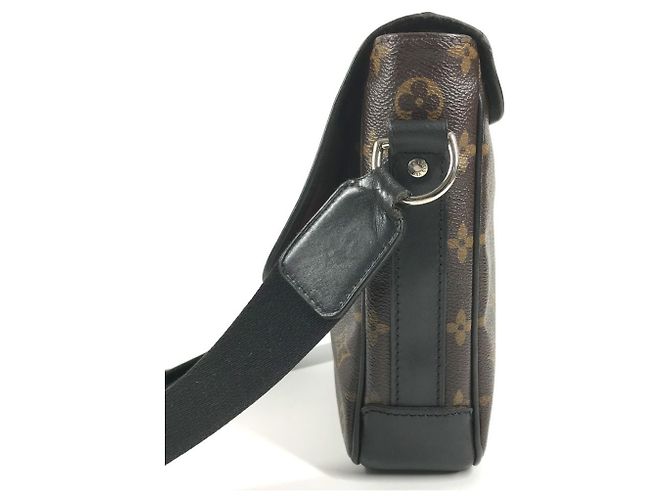 Bolso Pochette Louis Vuitton Monogram Macassar Bass PM - vista 3