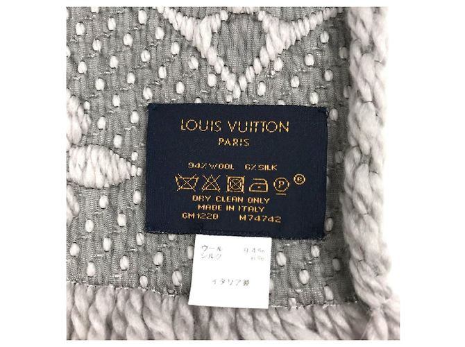 Stola Louis Vuitton in lana e seta grigia - vista 11