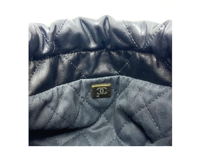 Chanel 22 Mini 2-Way Handbag - view 14