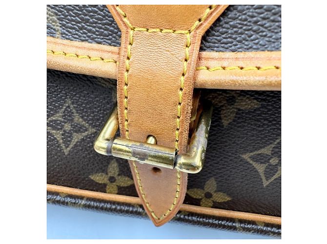 Louis Vuitton Monogram Shoulder Bag - view 9