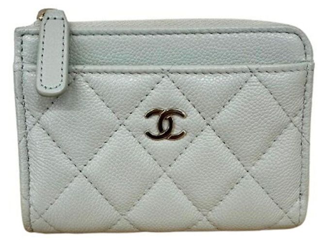 Portamonete Chanel in pelle verde chiaro - vista 2