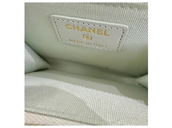 Portamonete Chanel in pelle verde chiaro - vista 7