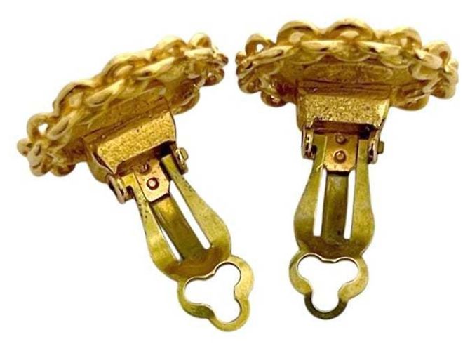 Boucles d'oreilles clips Chanel Gold - vue 4