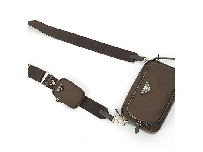 Pochette/Borsa a tracolla Prada in pelle marrone - vista 2