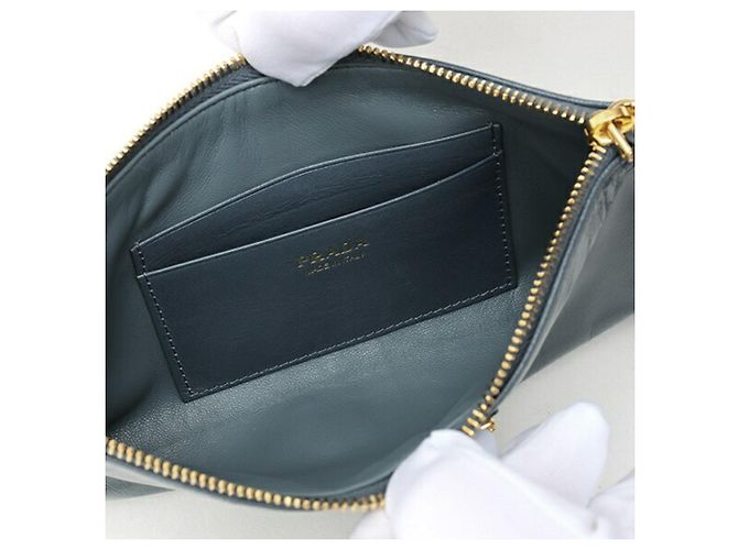 Bolsa de mão Prada em couro cinza - vista 4