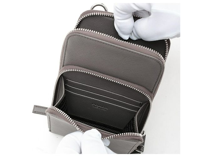 Bolso de hombro para smartphone en piel Saffiano Prada - vista 5