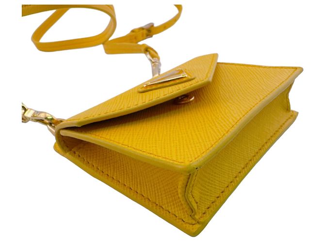Cartera de cadena/hombro de piel Saffiano amarilla Prada - vista 3