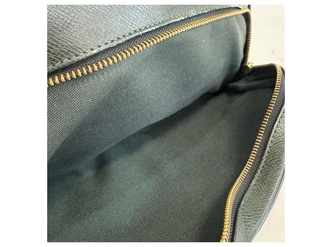 Mochila Louis Vuitton Cassia em couro Taiga - vista 12