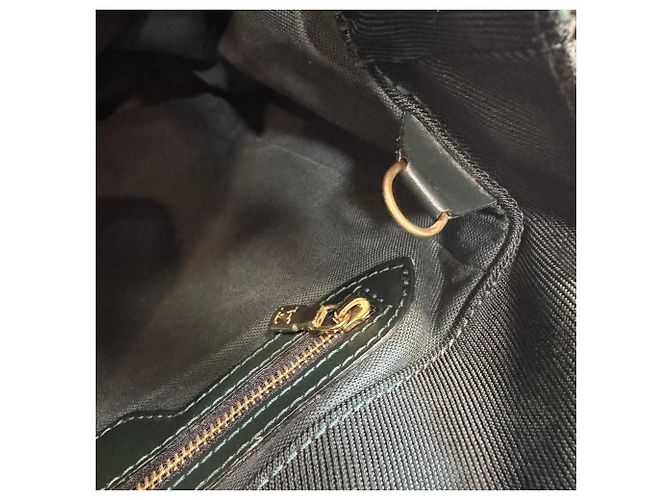Mochila Louis Vuitton Cassia em couro Taiga - vista 15
